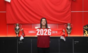 O Benfica anunciou a renovação com a capitã da equipa feminina