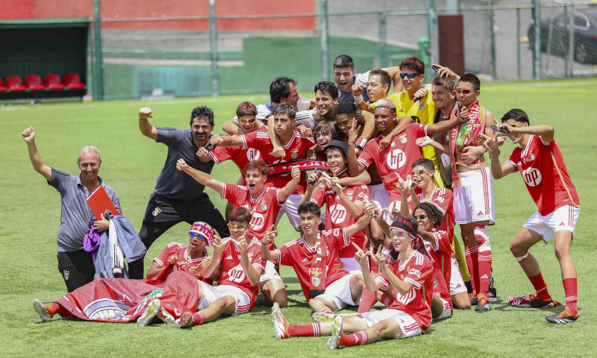 O Benfica tornou-se bicampeão nacional de iniciados ao vencer o Marítimo