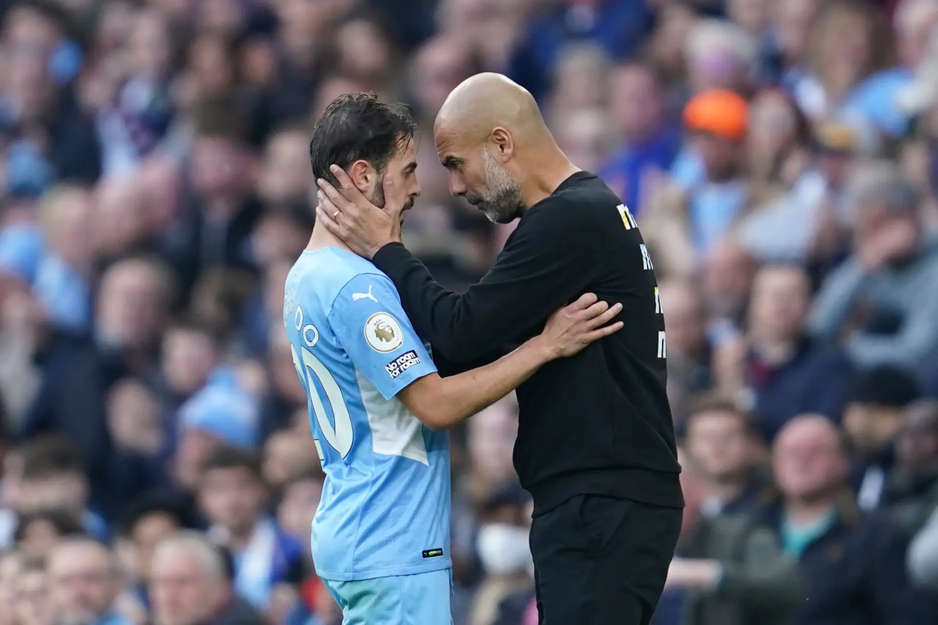 Pep Guardiola respondeu sobre uma possível saída de Bernardo Silva para o Barcelona