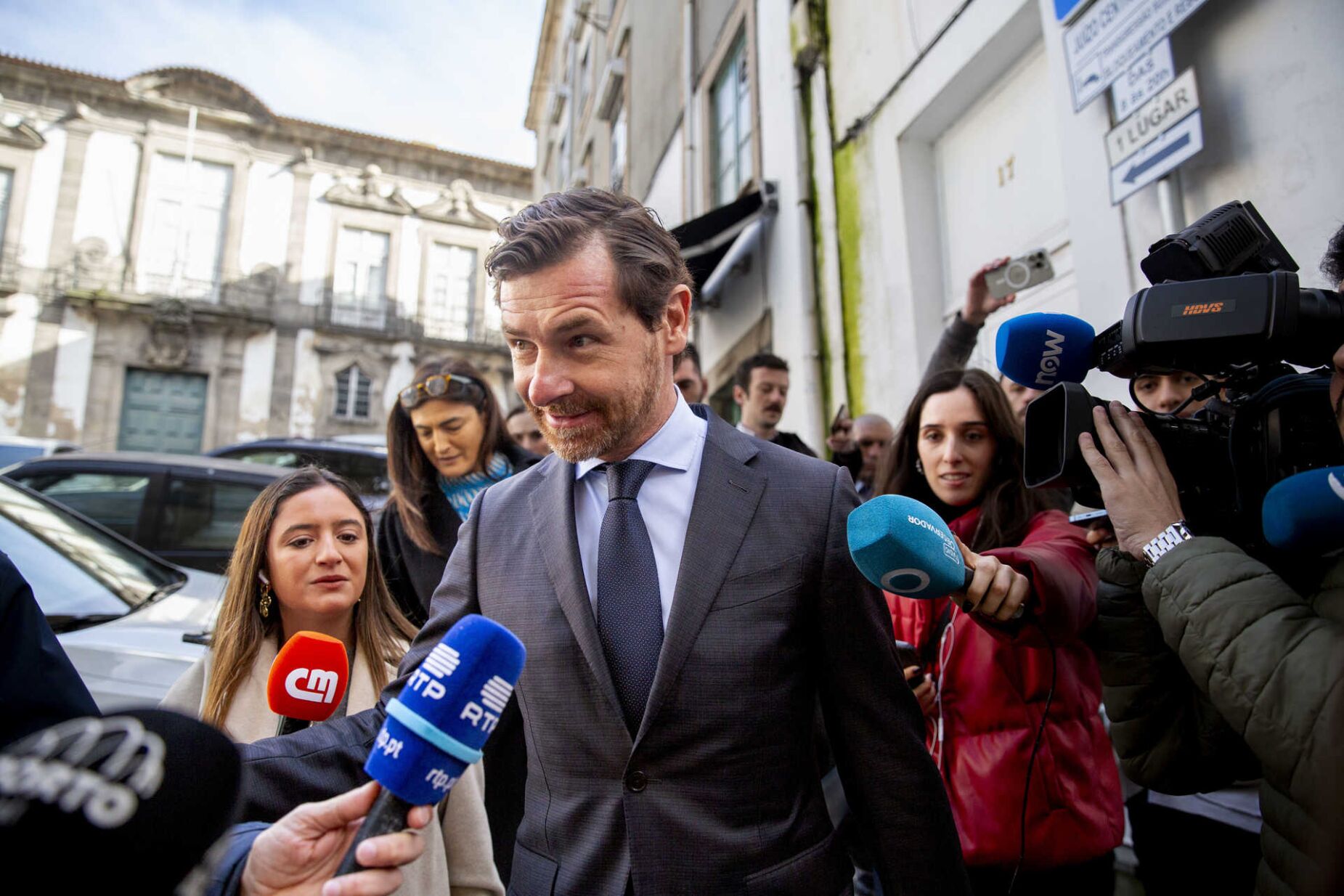 Villas-Boas assume responsabilidade pela época falhada e promete futuro de sucesso no FC Porto