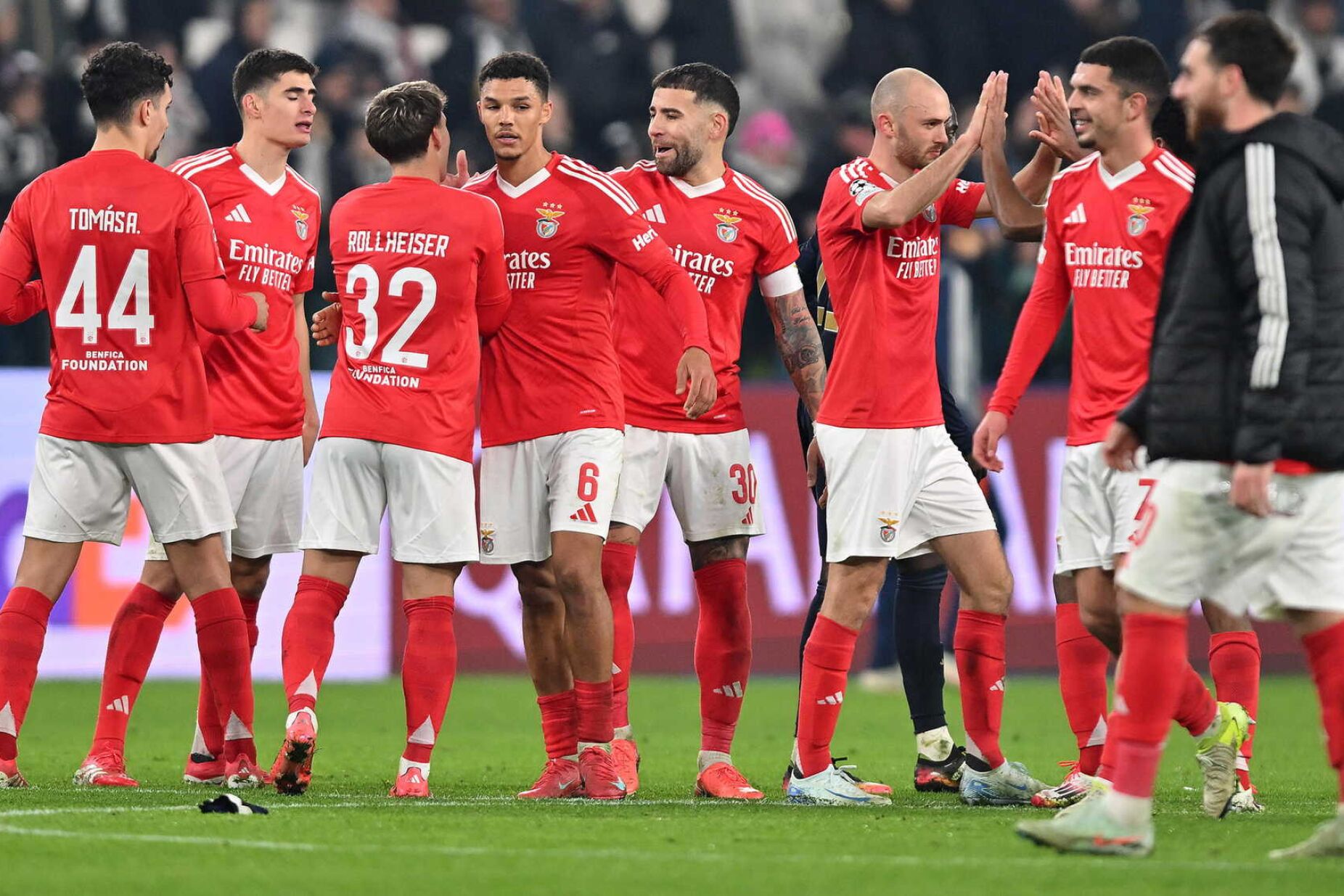 Inter alimenta esperança do Benfica no dérbi com o Sporting no final da Liga dos Campeões