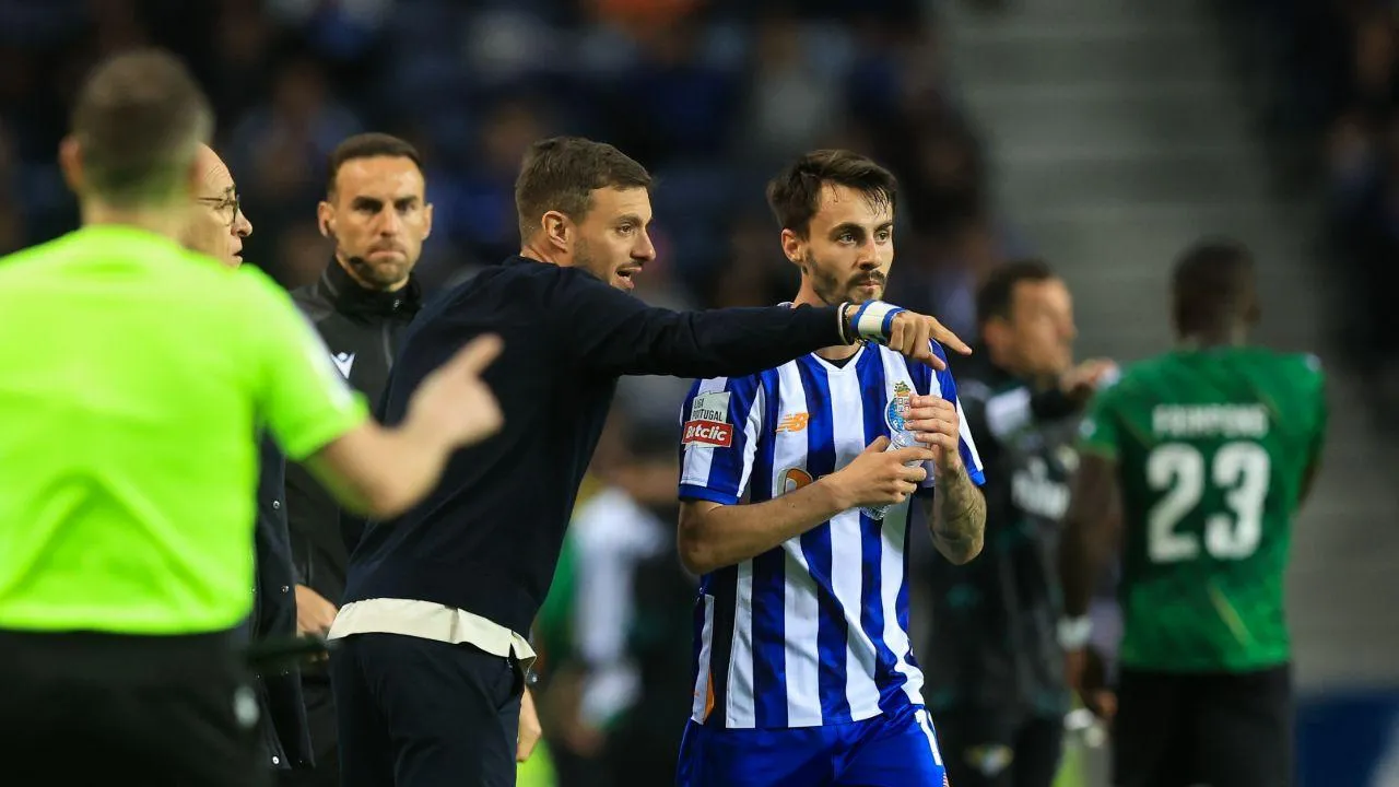 Anselmi reconhece contestação no Dragão: «A equipa não esteve à altura do FC Porto»
